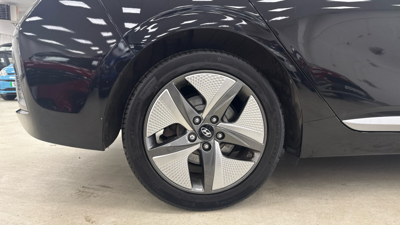 Hyundai IONIQ 1.6 GDi Hybrid Premium SE 5dr DCT Hybrid Hatchback